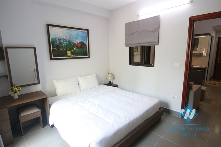 Nice apartment on Nguyen Van Huyen, Cau Giay for rent
